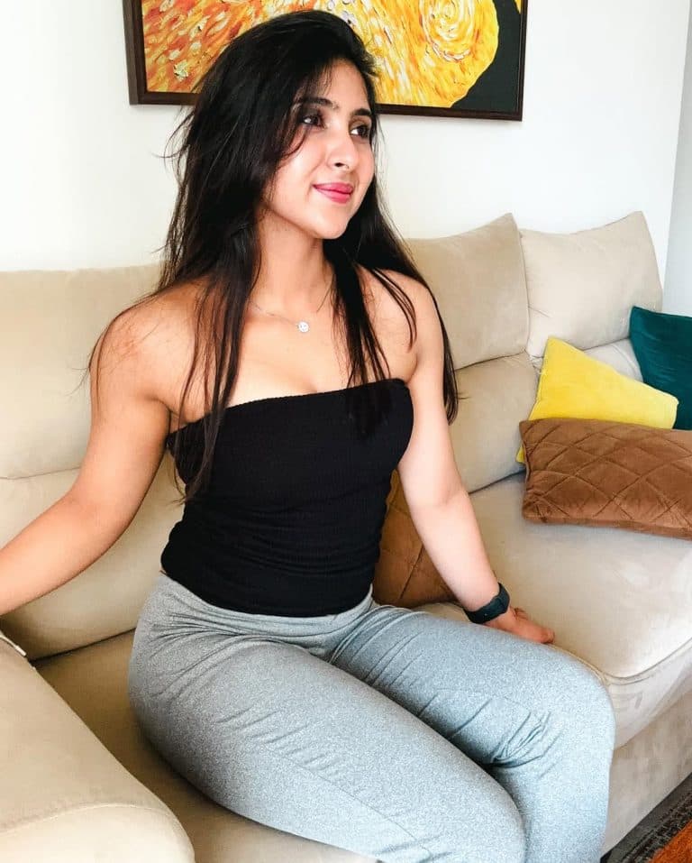 Ekta, 21