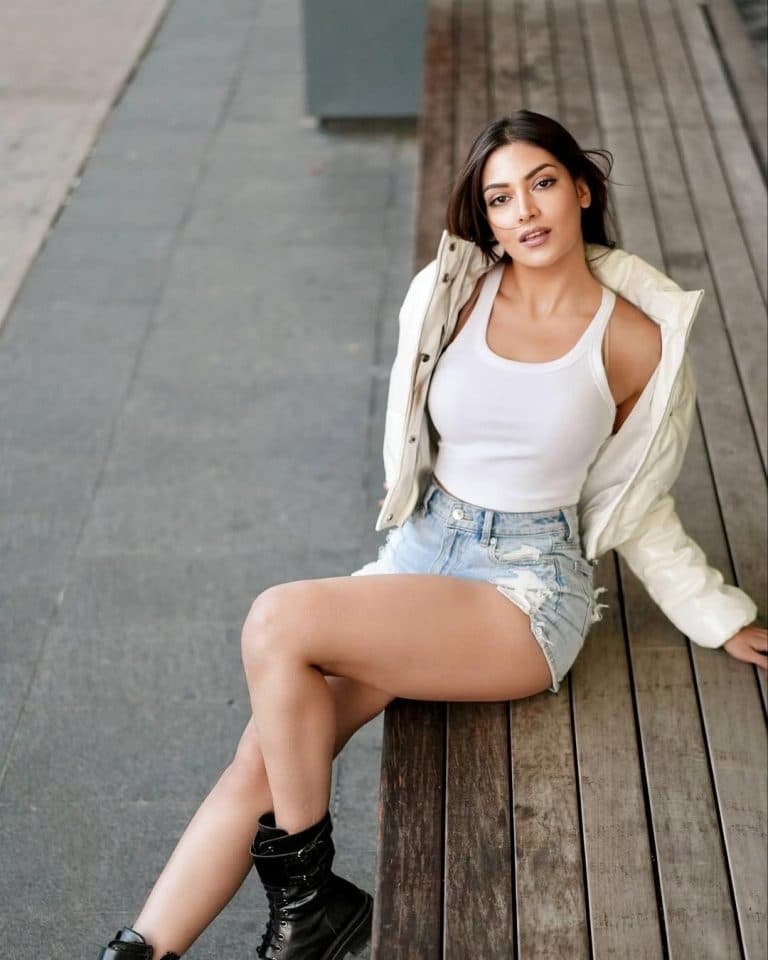 Sophia, 23